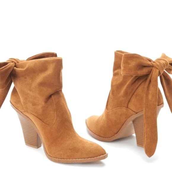 JUST FAB Matte Back Tie Bootie Size 8 Heel Boot Camel Tan Color - Picture 10 of 10